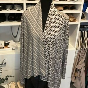 Women’s size large black and beige open front cardigan.